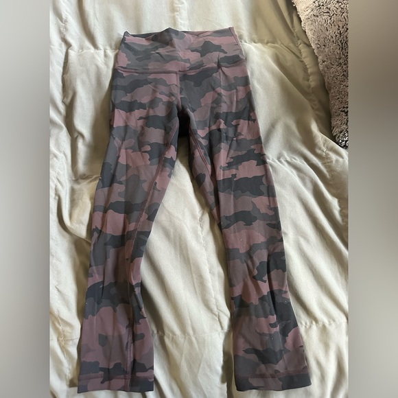 Lululemon brown camo wunder train size 4 - Picture 1 of 1
